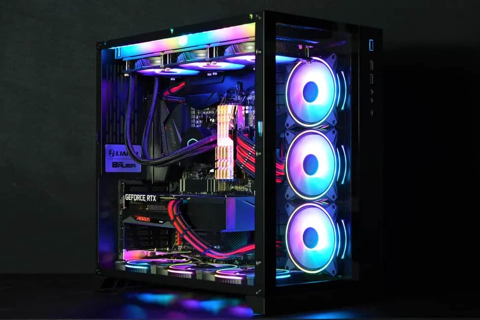 Komputer PC: Co to jest i jak wybrać najlepszy do gier?